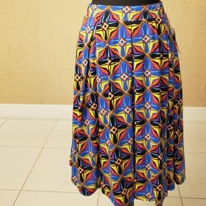 New LulaRoe Madison Pleated Skirt Size Small